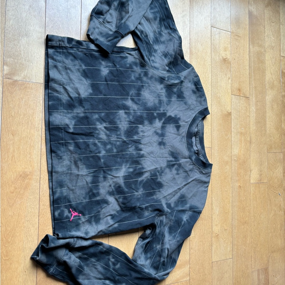Jordan crop top. Xs.  Made big